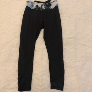 Lululemon leggings limited edition size 6